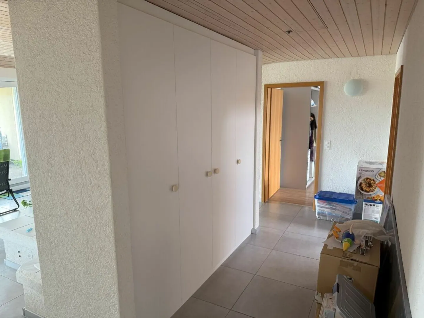 5.5-room penthouse apartment with 139 m2 of net living space, plenty of sun and attractive distant views - Photo 18 of 21