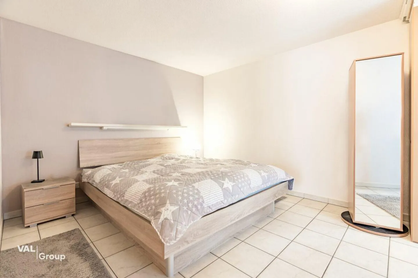 Appartamento spazioso con terrazza - Foto 12 di 23