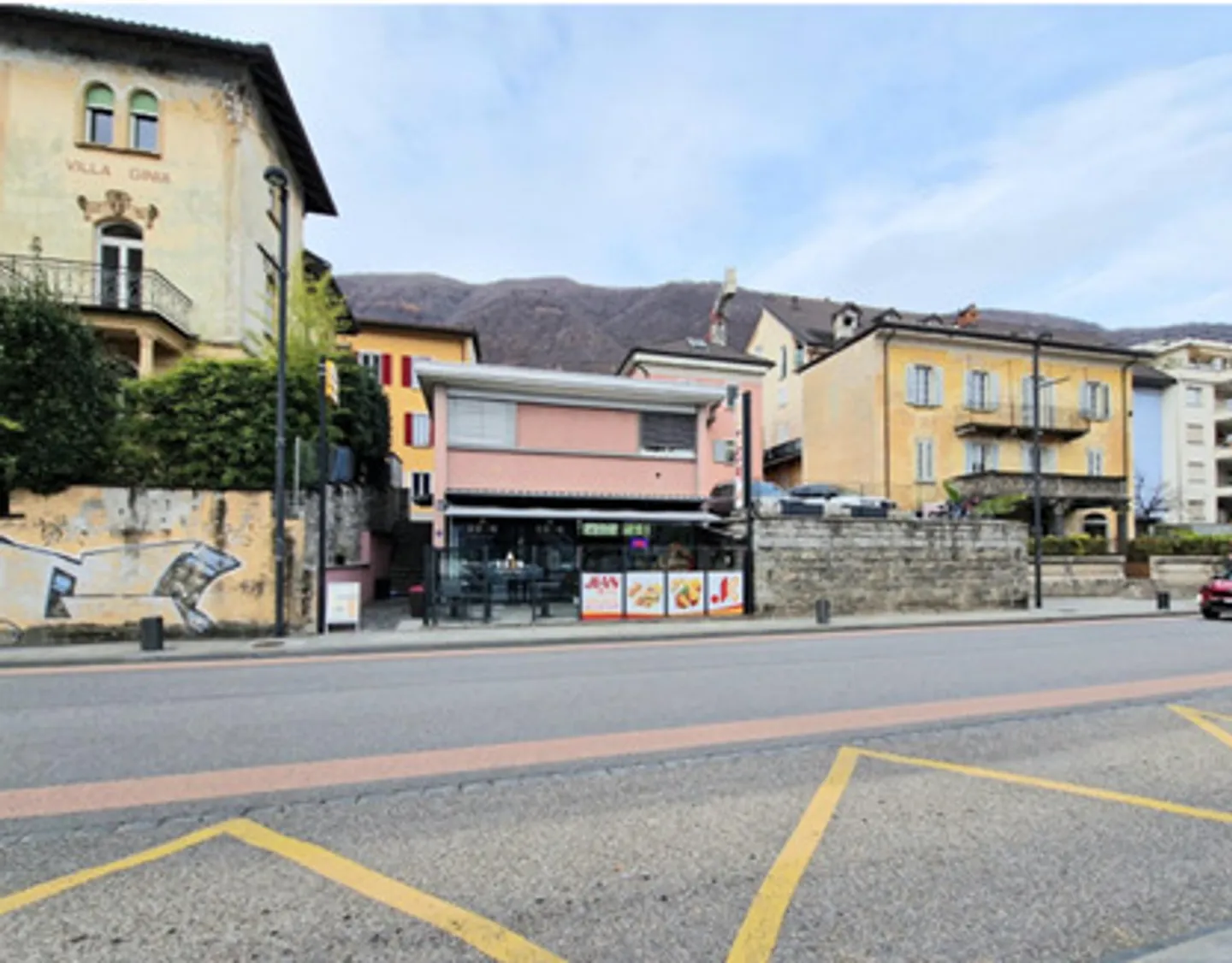 Vendesi a Minusio ristorante/bar con grande terrazza - Foto 3 di 9