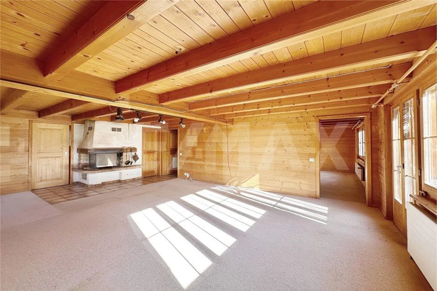 Charming chalet with potential, realize your own residential idyll in the mountains - Photo 3 of 13