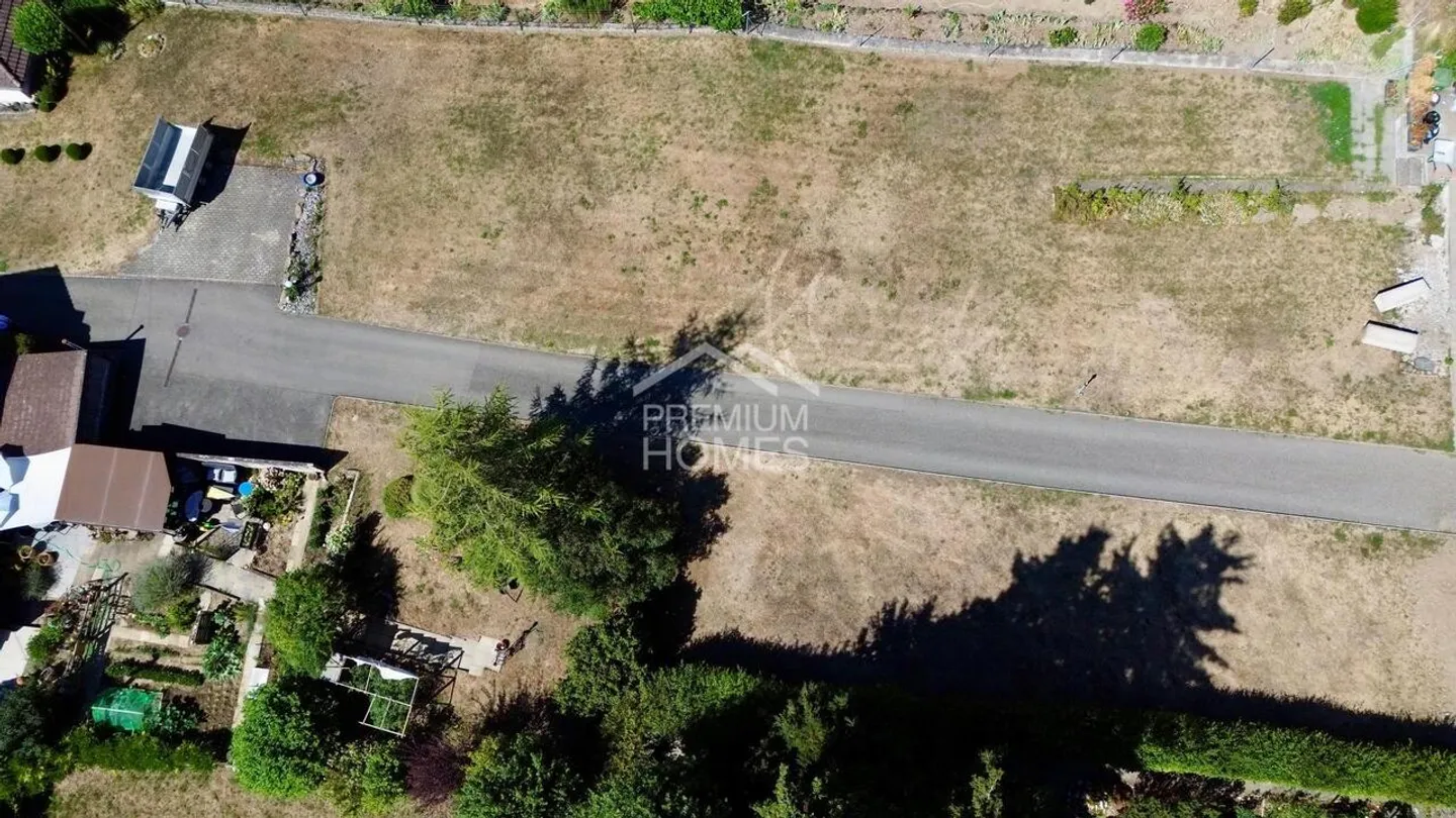 Terreno edificabile attraente a Brügg con valore di rarità - Foto 6 di 7