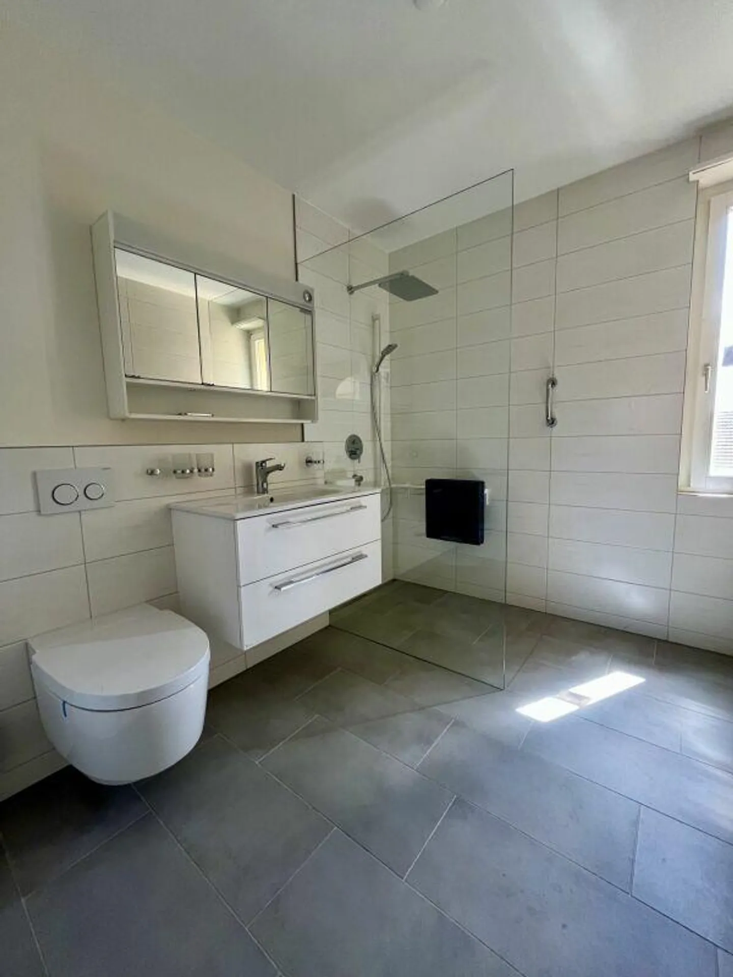 Sunny 2.5-room apartment in Birsfelden - Photo 6 of 7