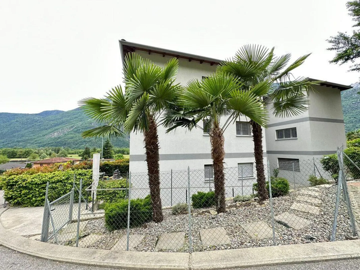 CRESCIANO | RENOVATED TWO-ROOM APARTMENT | - Photo 8 of 8