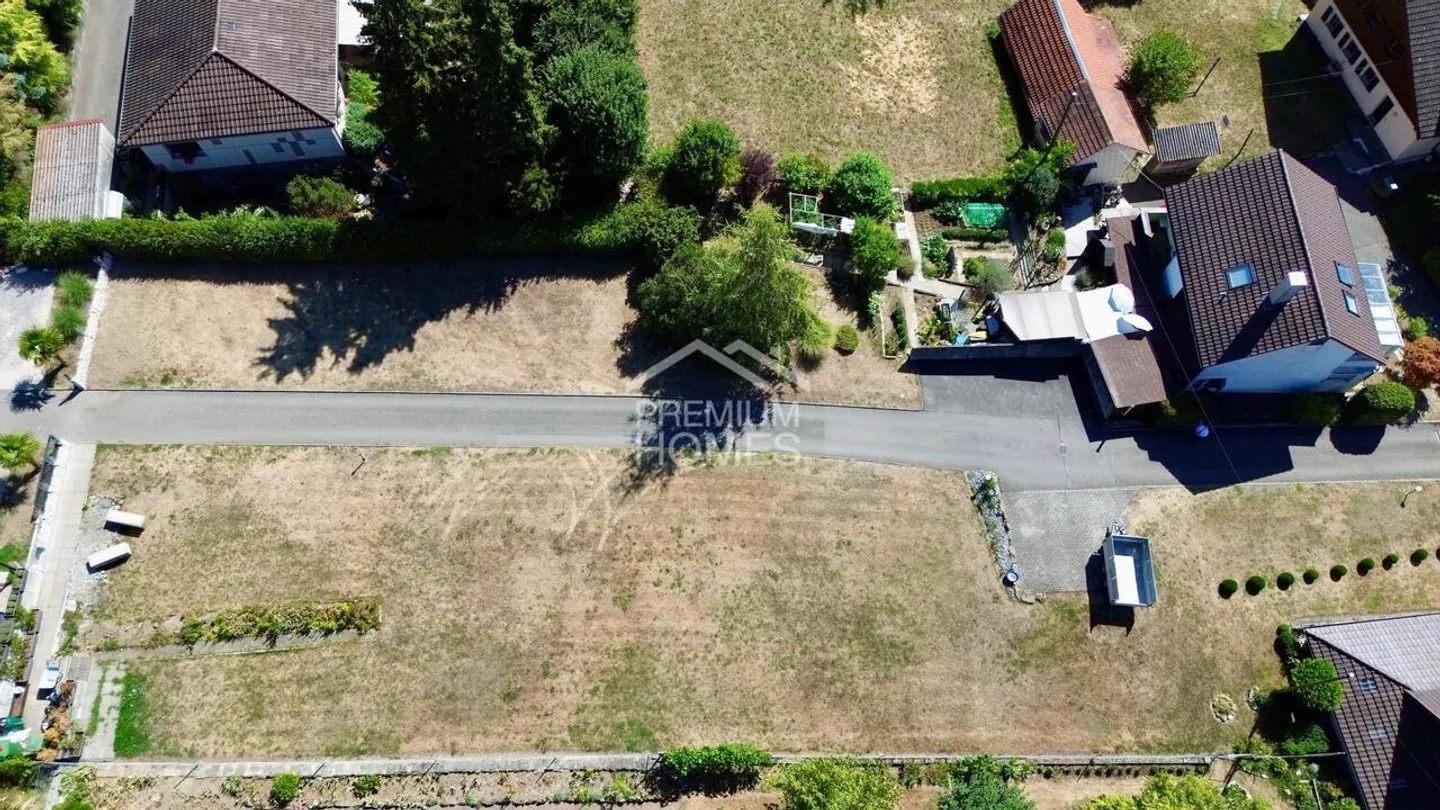 Terreno edificabile attraente a Brügg con valore di rarità - Foto 5 di 7