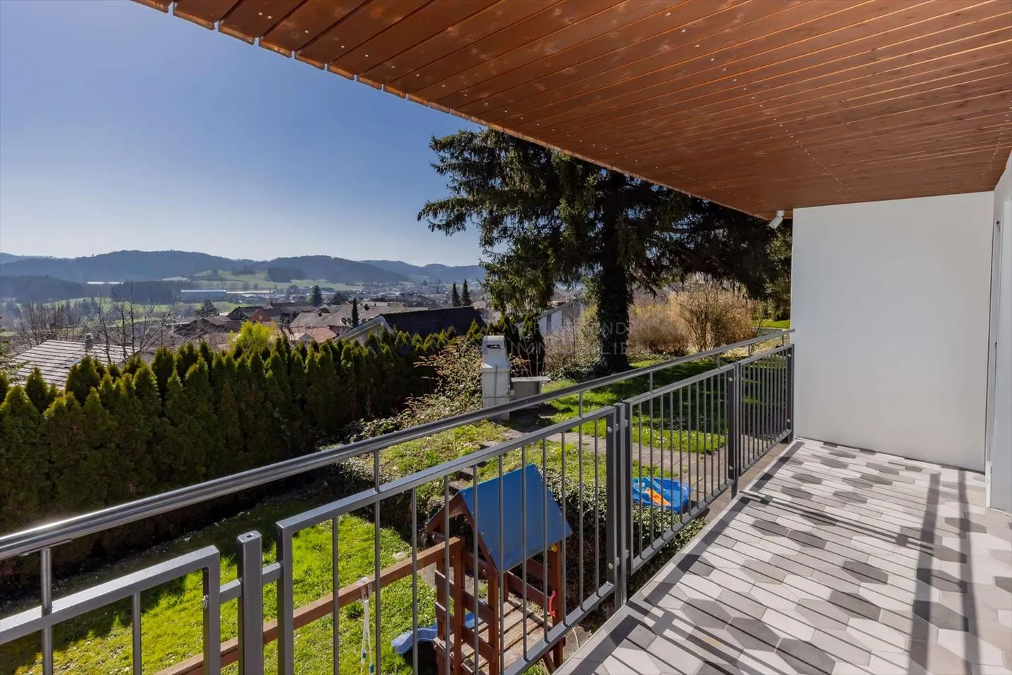 Casa con 6.5 stanze - Foto 4 di 6