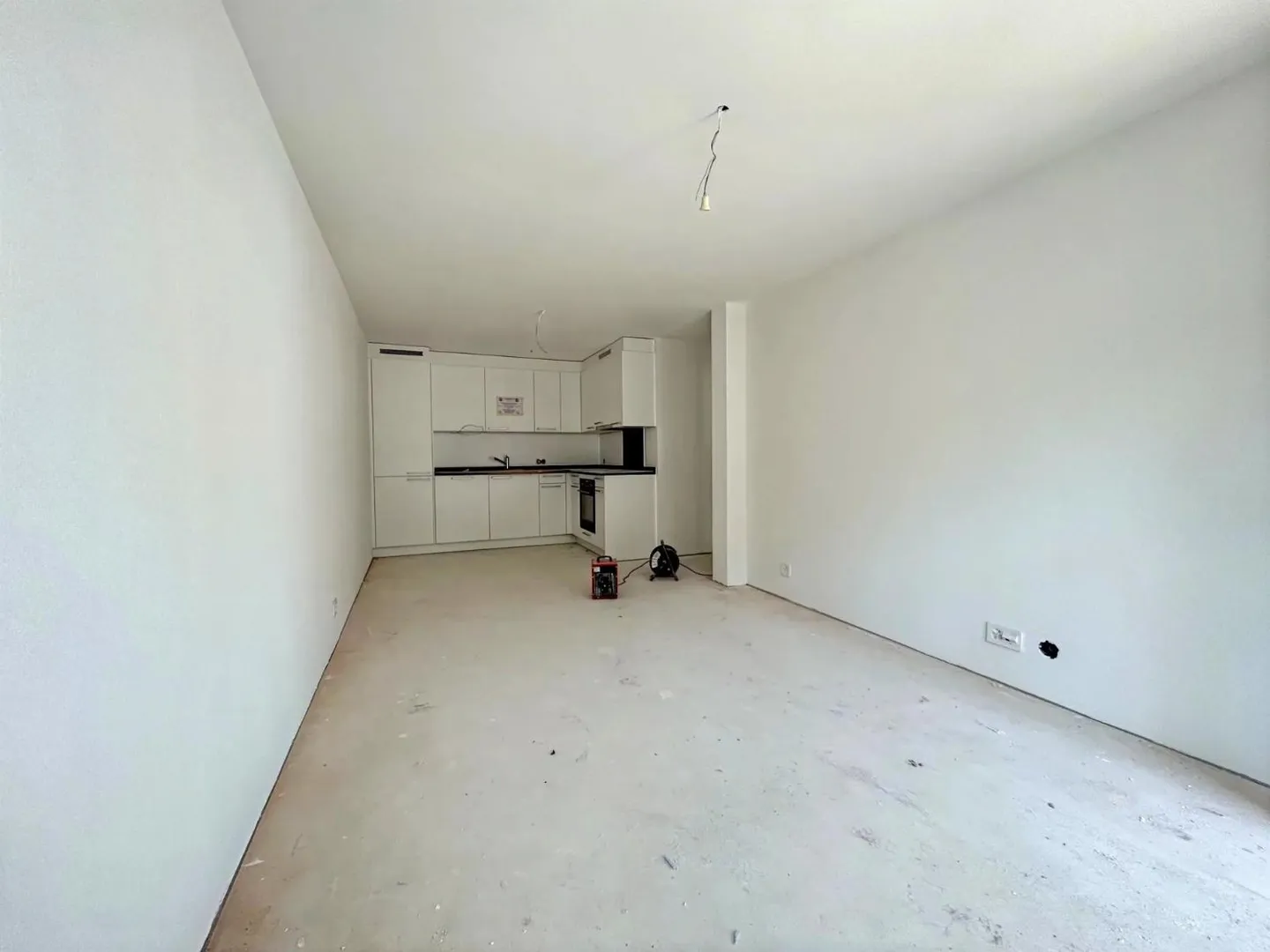 2.5 Room Apartment - Photo 1 of 8