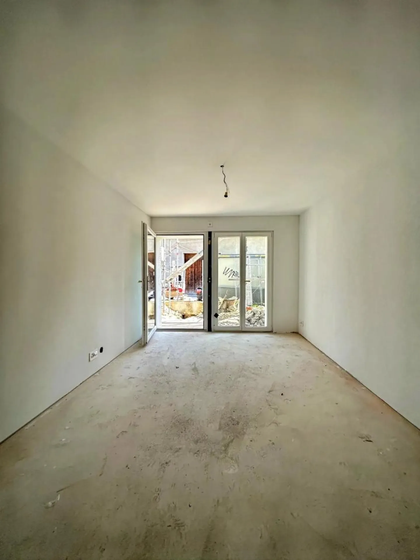 2.5 Room Apartment - Photo 3 of 8