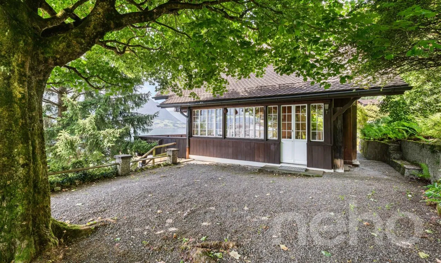 Unique lakeside property with exceptional development potential - Photo 2 of 11