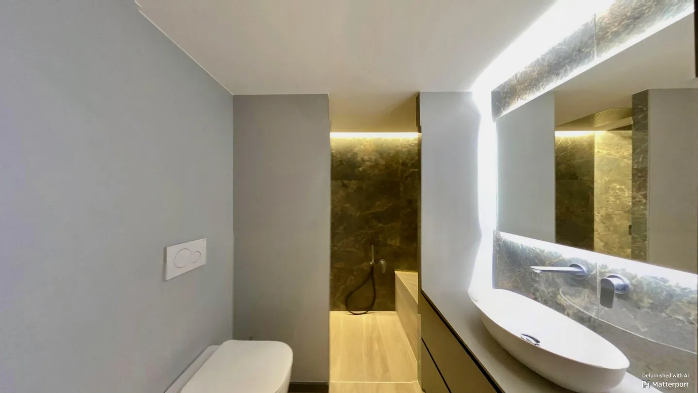 Apartment with panoramic views and indoor pool in Montreux - Photo 8 of 8