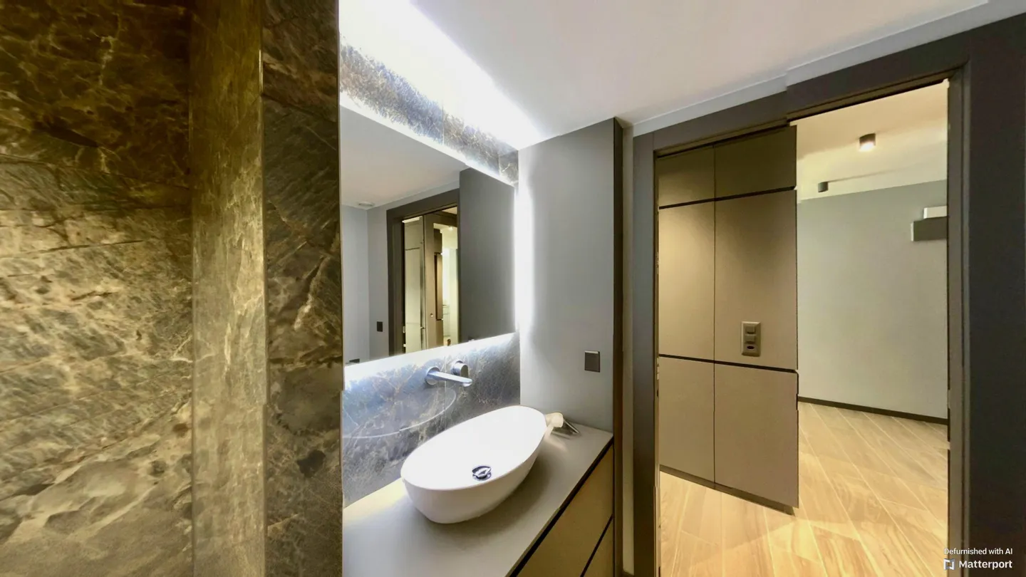 Apartment with panoramic views and indoor pool in Montreux - Photo 7 of 8