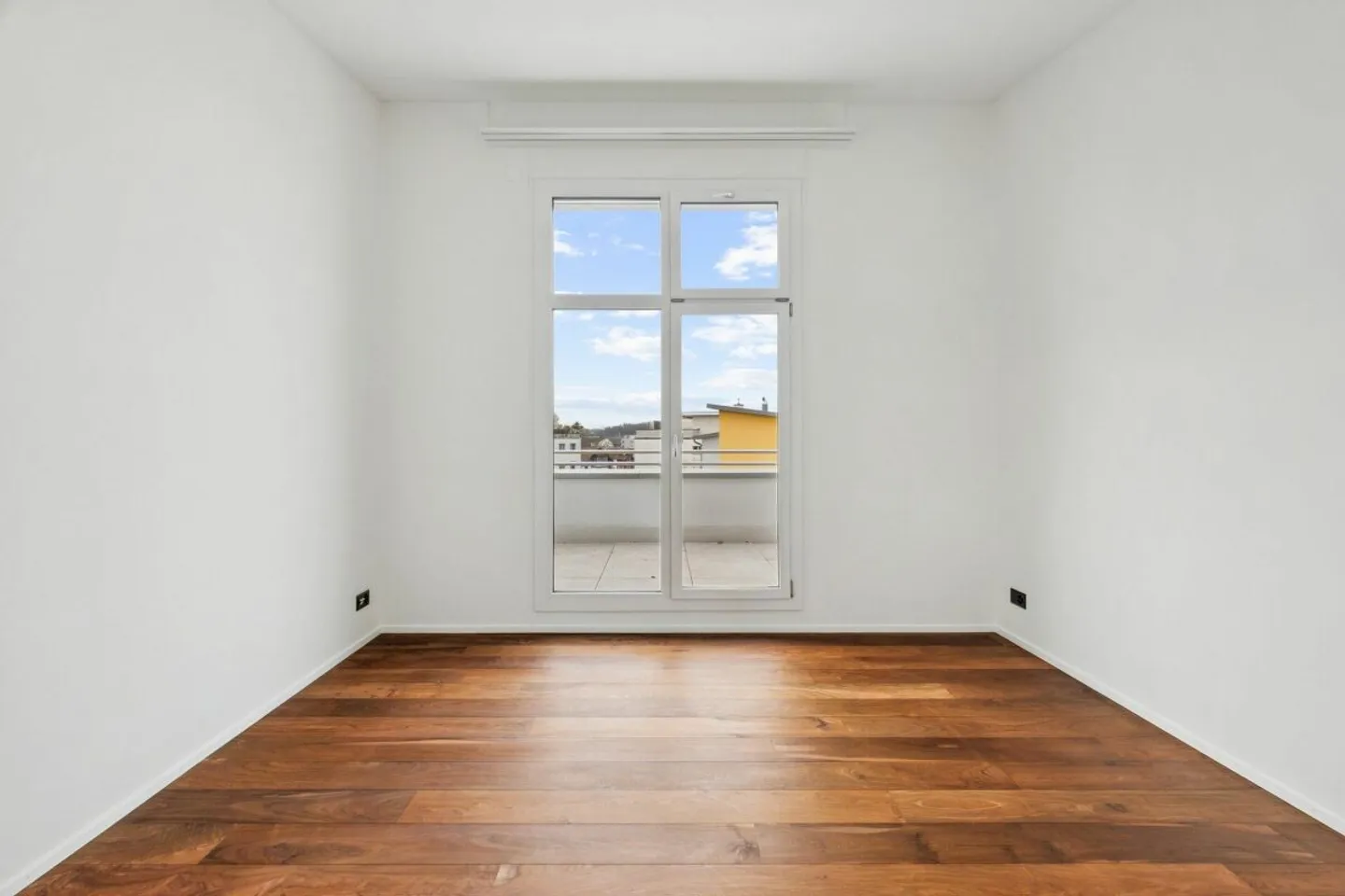 Appartamento attico lussuoso con 4 terrazze, camino e vista panoramica - Foto 5 di 11