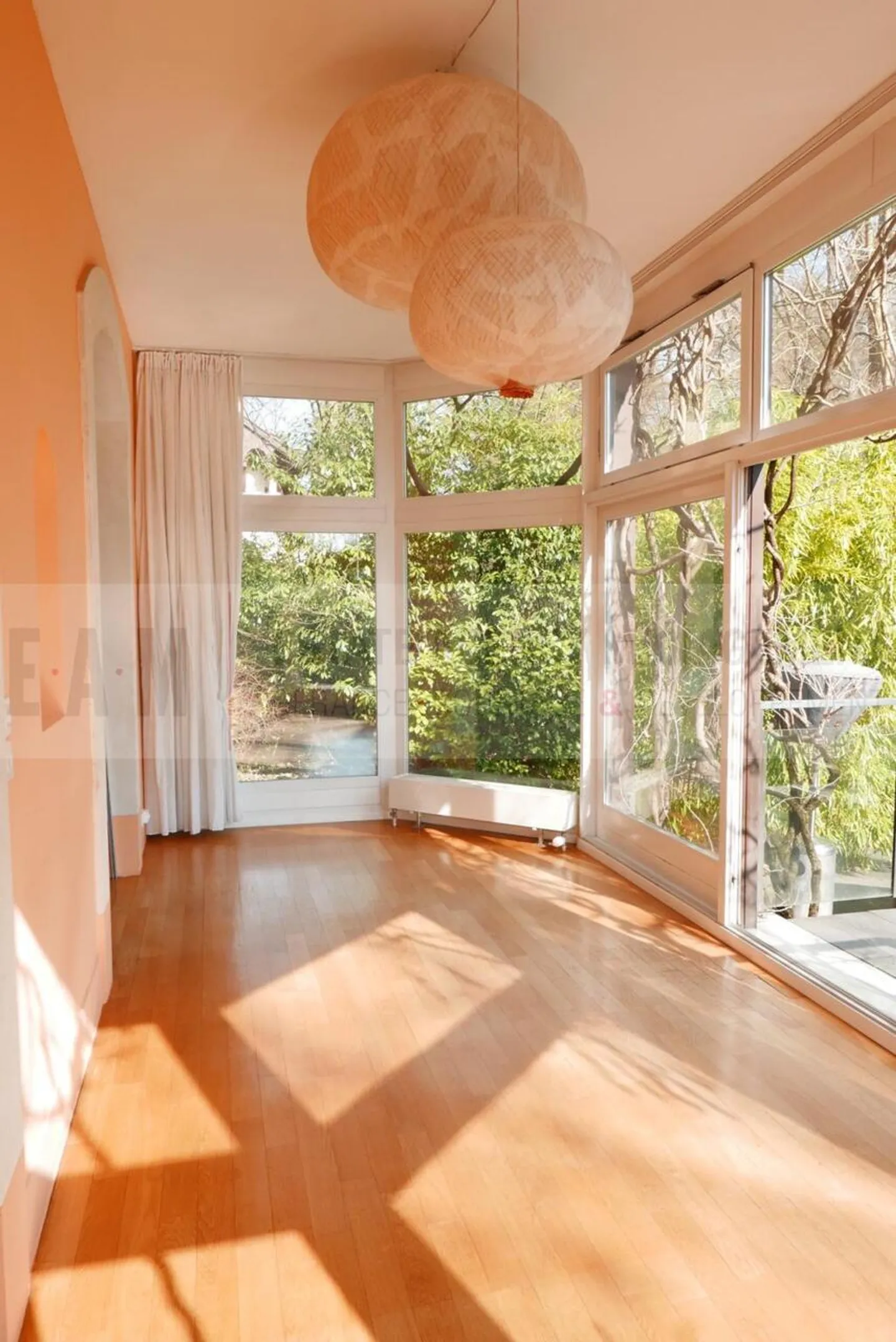 Villa with 12 rooms - Photo 6 of 8