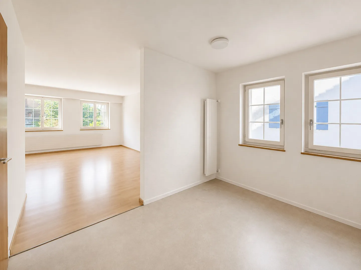 Spacious 3.5-Room Apartment - Photo 3 of 12