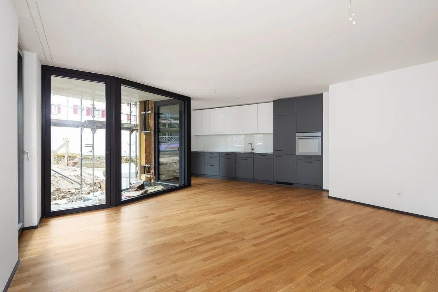 Première location : DERNIER appartement de 4,5 pièces - Photo 1 sur 11