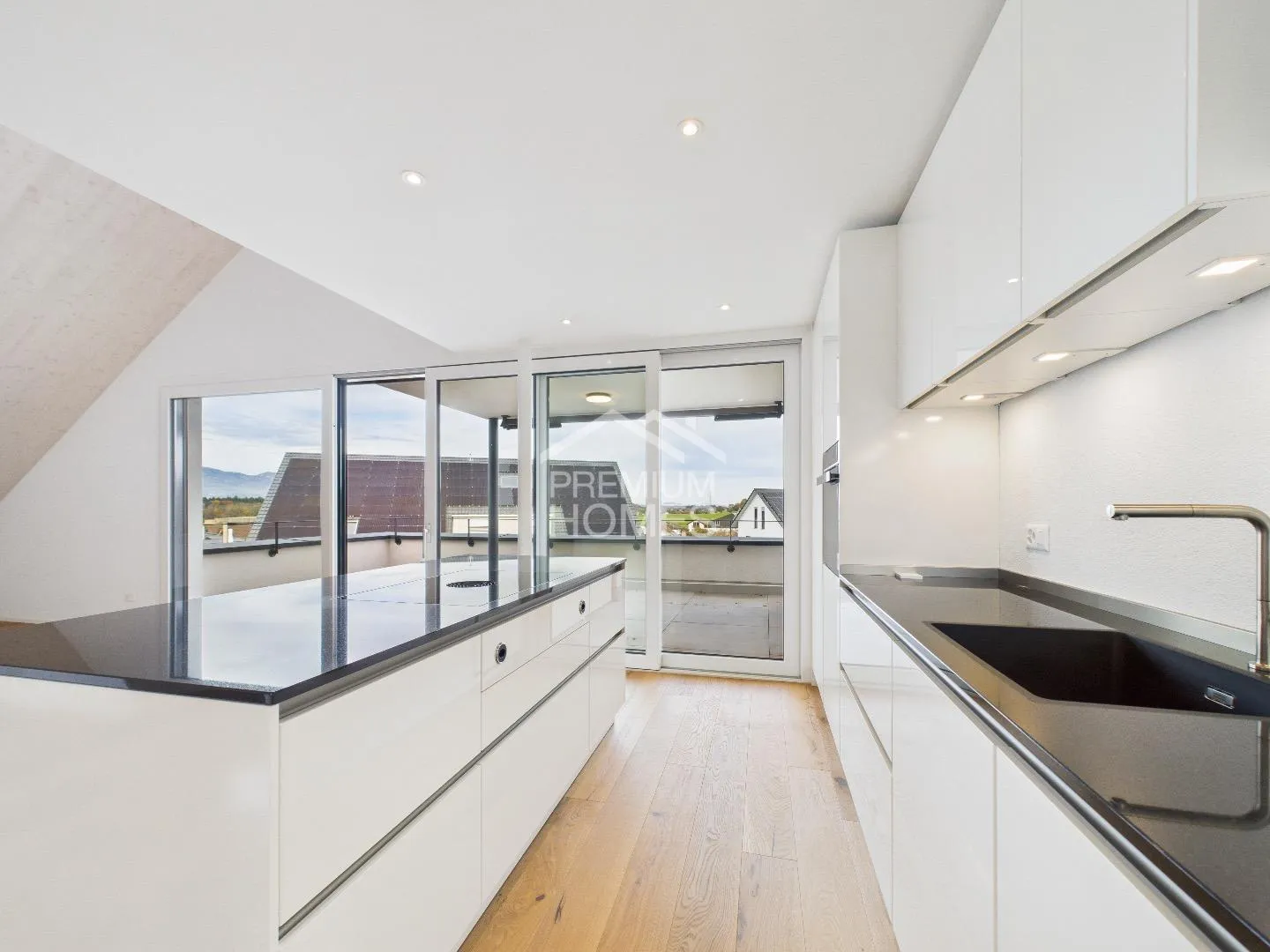 Arrive, Feel Good & Enjoy! - Photo 4 of 12