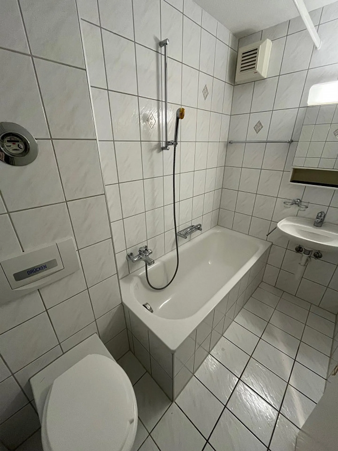 Central 4-room apartment for rent in Kriens - Photo 4 of 5
