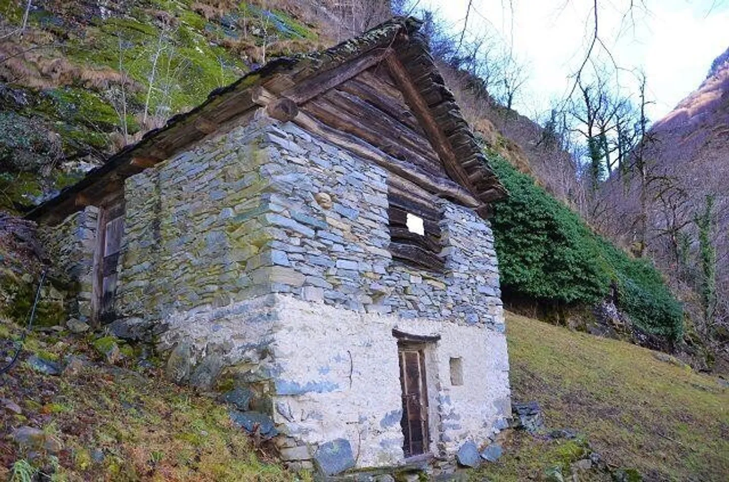 Rustico with Panoramic Views - Photo 2 of 13