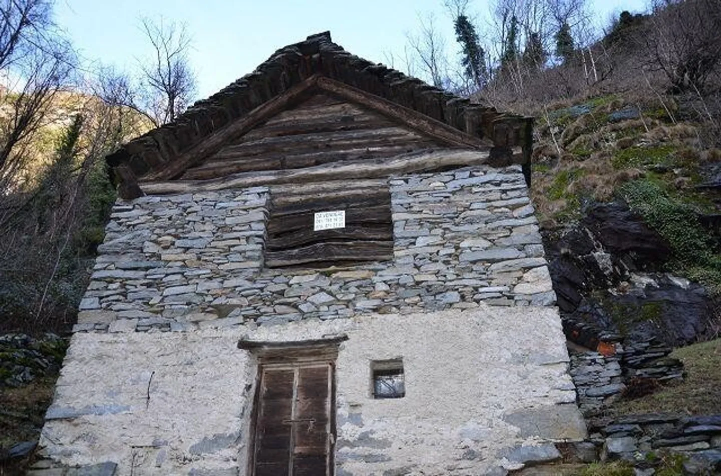 Rustico with Panoramic Views - Photo 3 of 13
