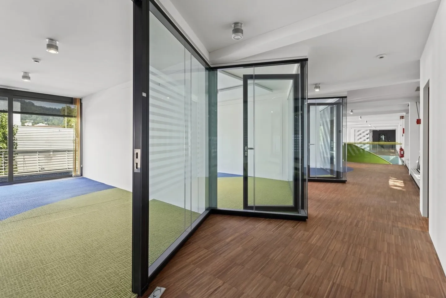 Mondaine House - Photo 3 of 7