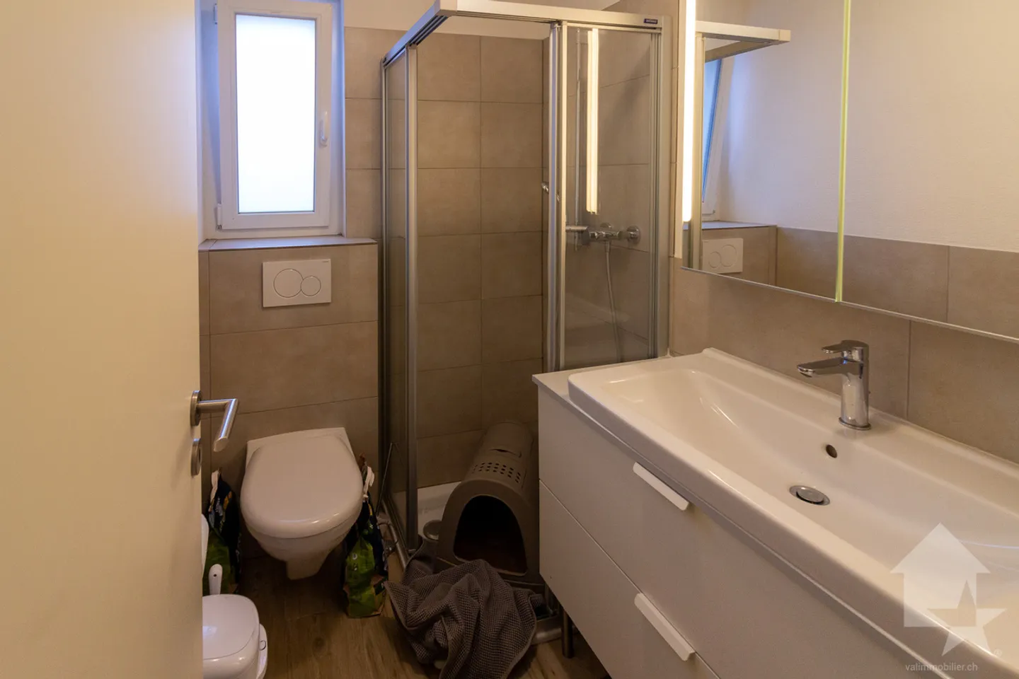Income-generating building with 2 duplex apartments - Photo 12 of 28