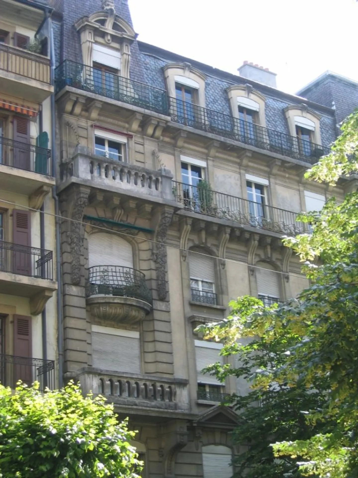 Schöne 5-Zimmer-Wohnung / 3 Schlafzimmer / Plainpalais - Foto 9 von 13