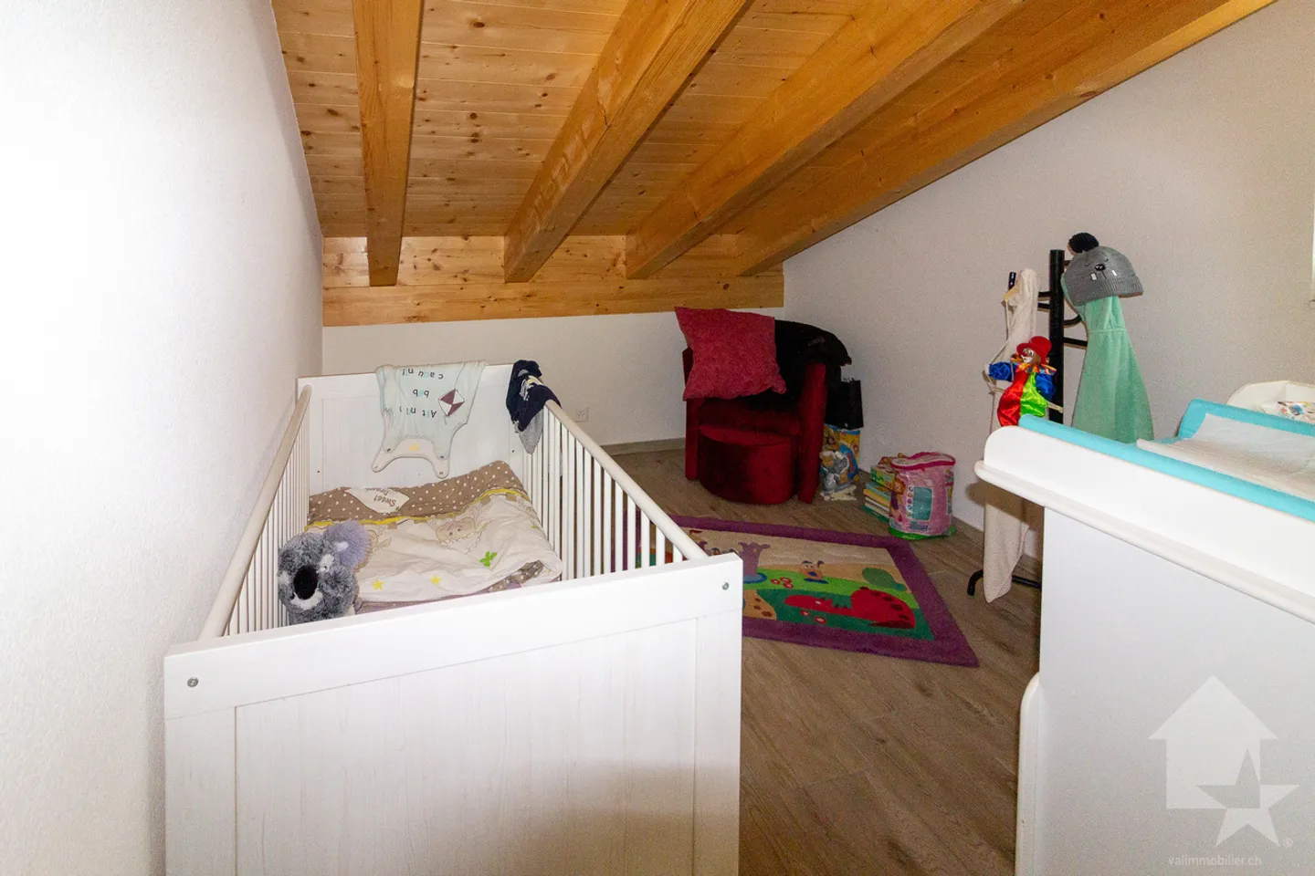 Income-generating building with 2 duplex apartments - Photo 24 of 28