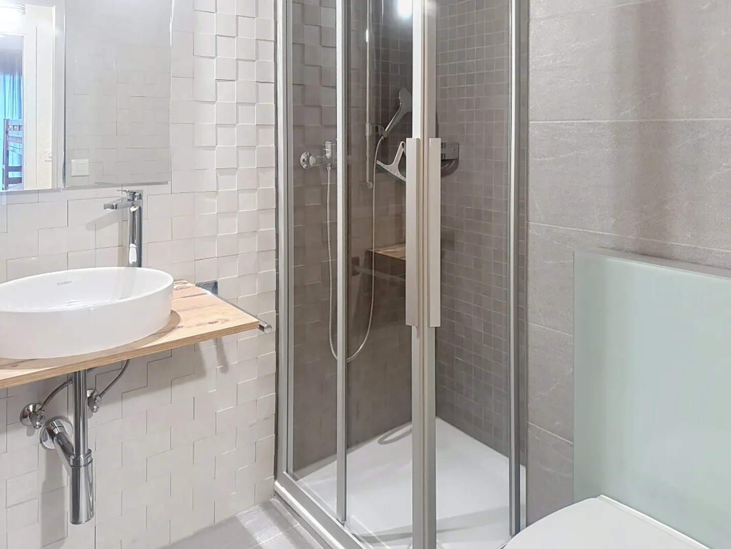 EXCLUSIVITY Magnificent 3.5 P renovated, village center, Ski-in Ski-out - Photo 8 of 8