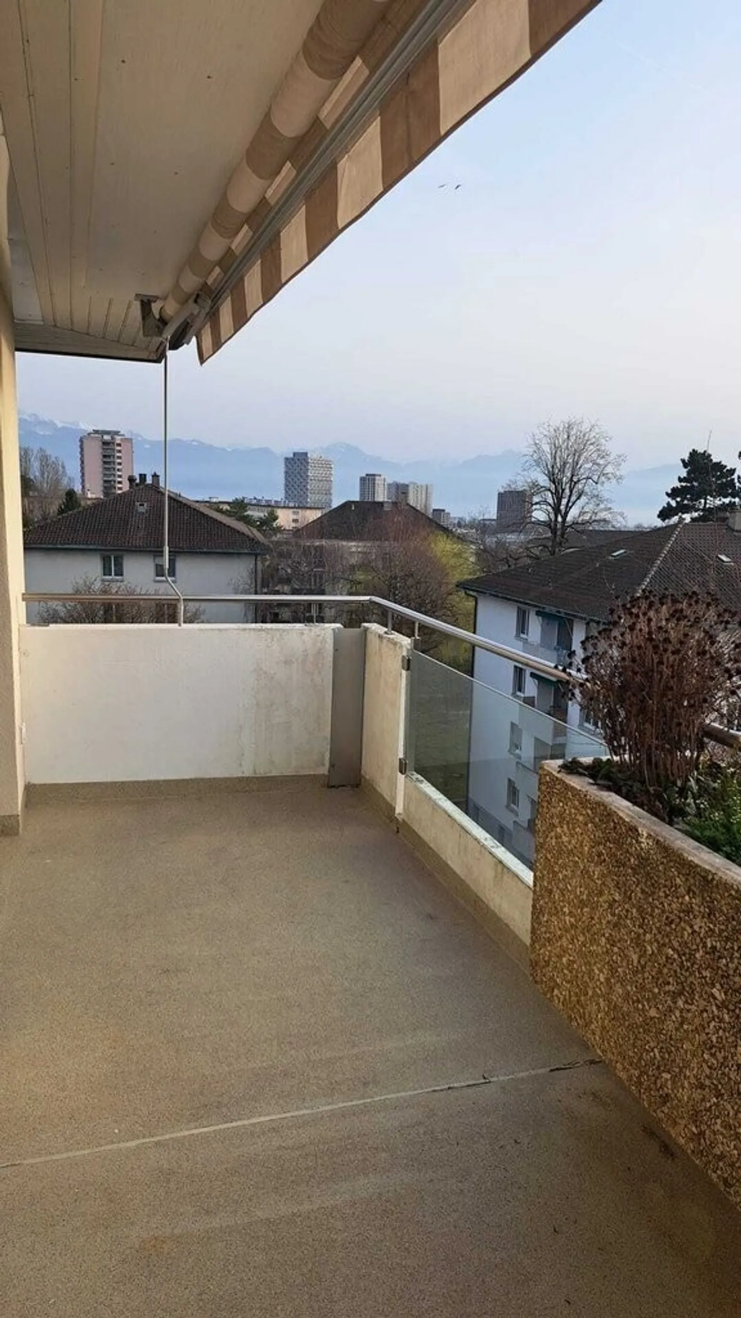 Charmante Maison Familiale à Lausanne - Photo 4 sur 8