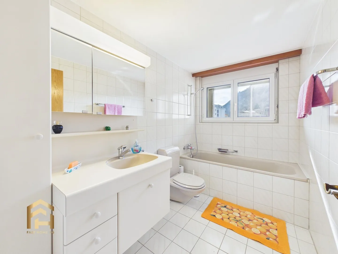 Sunny 4.5-room apartment with two balconies, winter garden and view - Photo 13 of 13