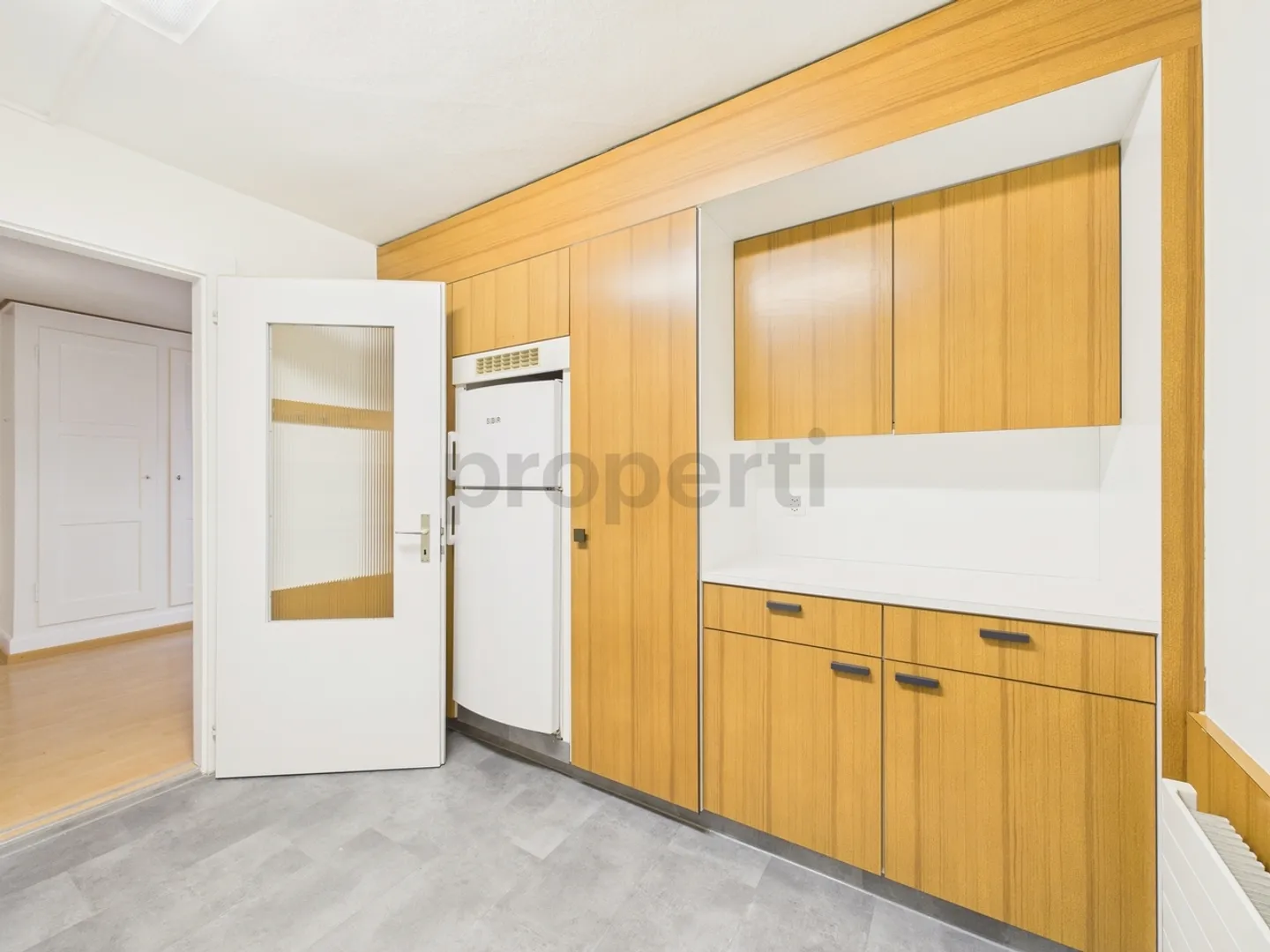 Ampio appartamento di 3,5 locali con balcone in una posizione tranquilla a Buchs SG - Foto 4 di 8