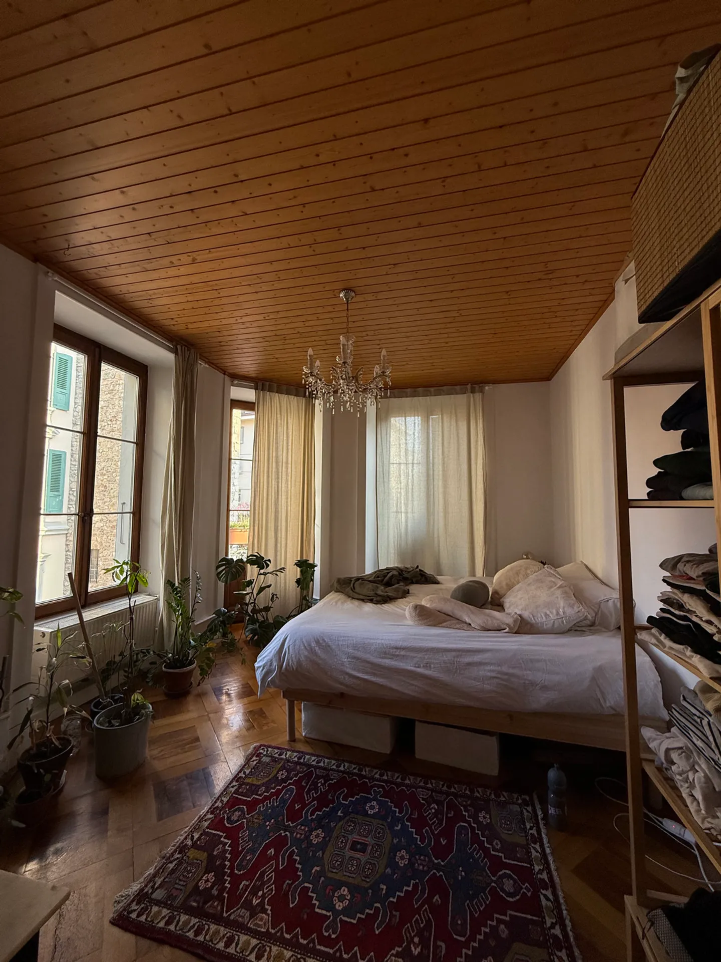 3-ROOM APARTMENT IN VEVEY (VD), FURNISHED, FIXED TERM - Photo 2 of 3