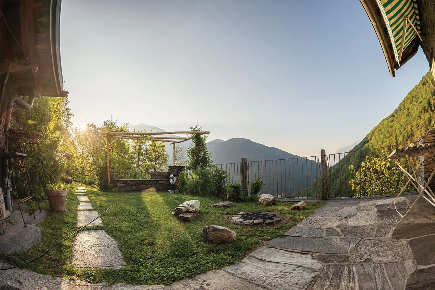 Rustic Lover's Object in Mergoscia - Photo 4 of 25