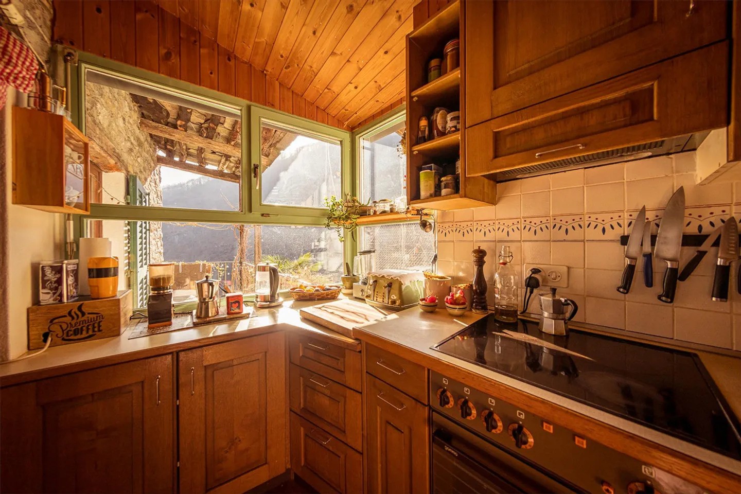 Rustic Lover's Object in Mergoscia - Photo 6 of 25