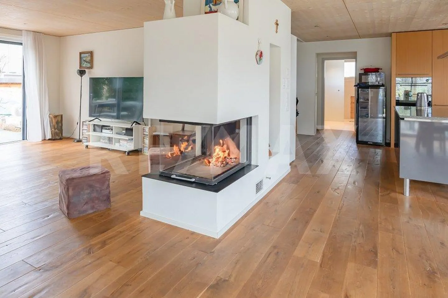 Modern single-family house with share of lake plot - the exclusive Gel... - Photo 10 of 13