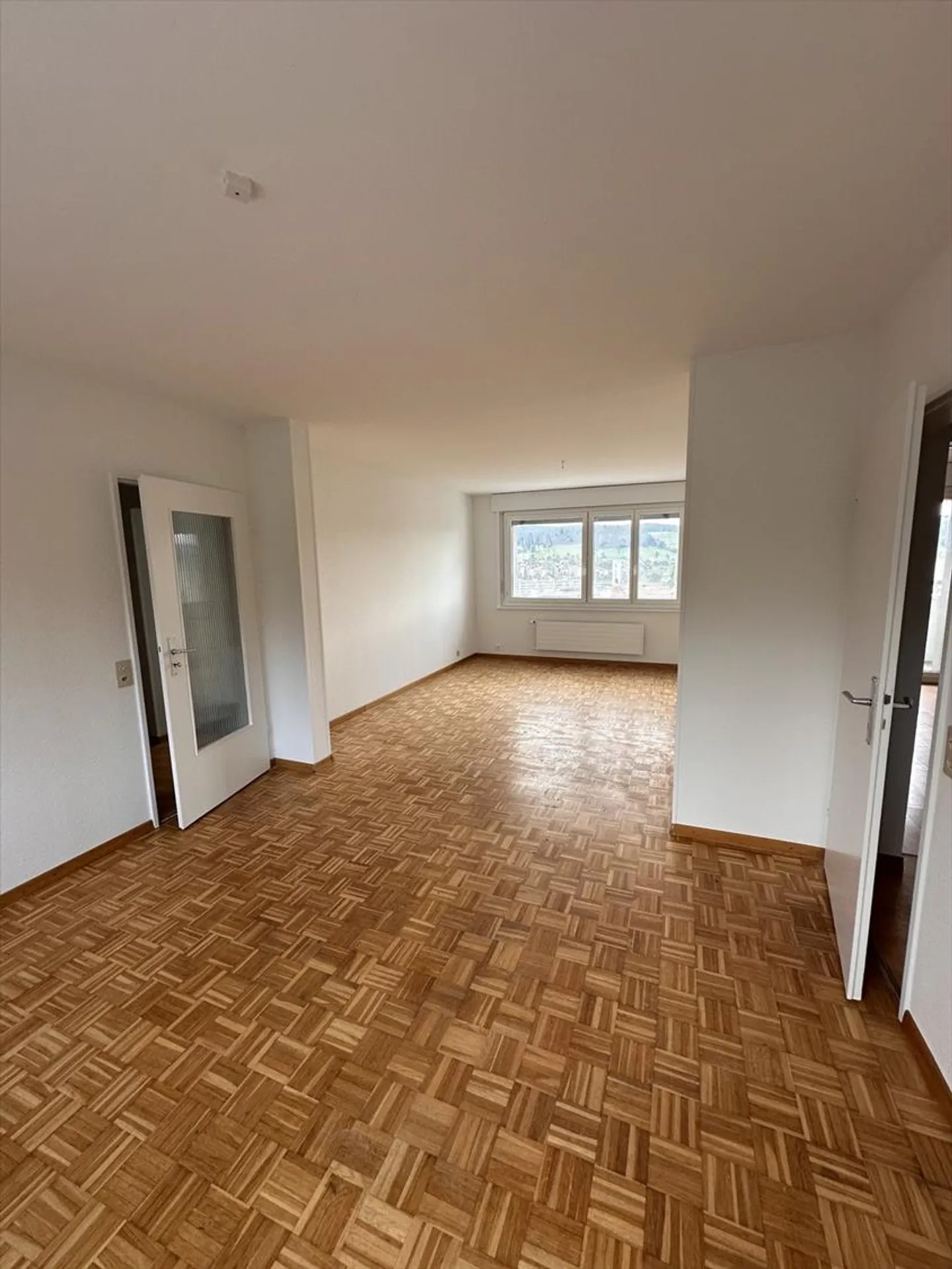 APPARTAMENTO CON BALCONE IN UN QUARTIERE TRANQUILLO - Foto 1 di 7