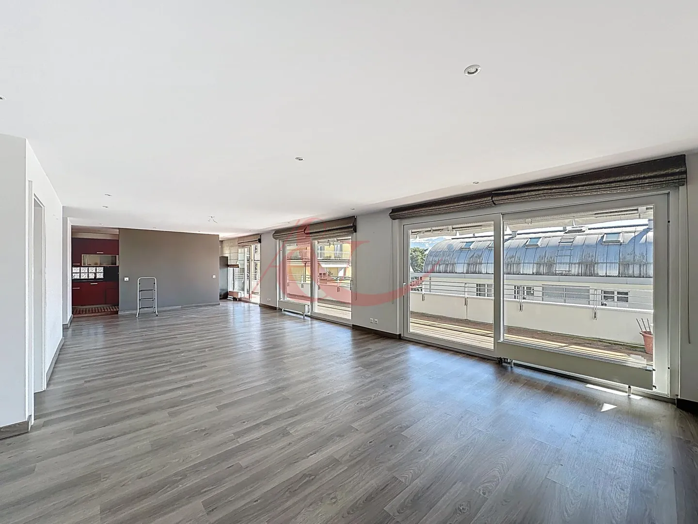 Appartement lumineux avec vue sur le lac - Photo 4 sur 10