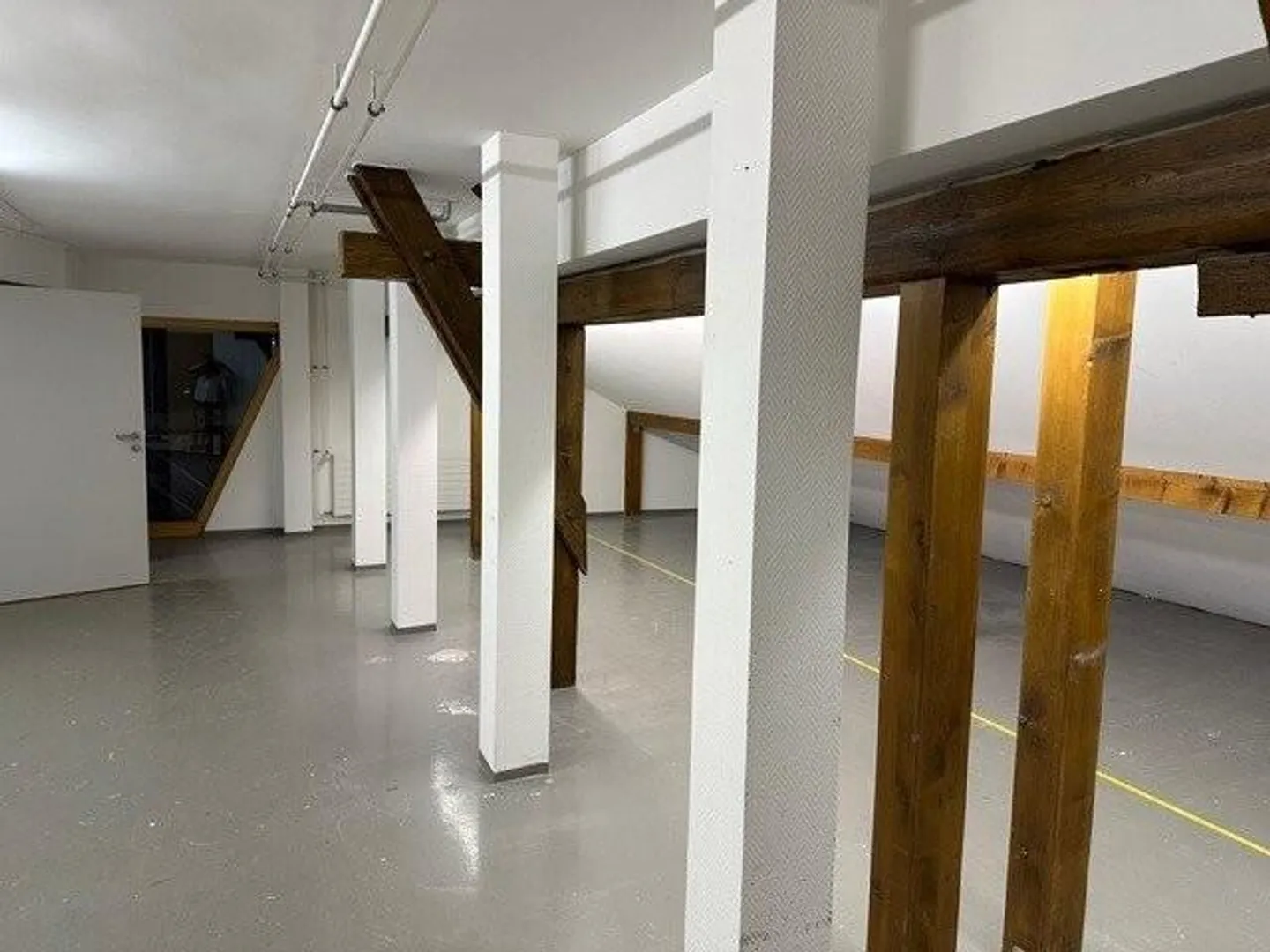 Magazzino riscaldato a Zollikofen - Foto 4 di 9