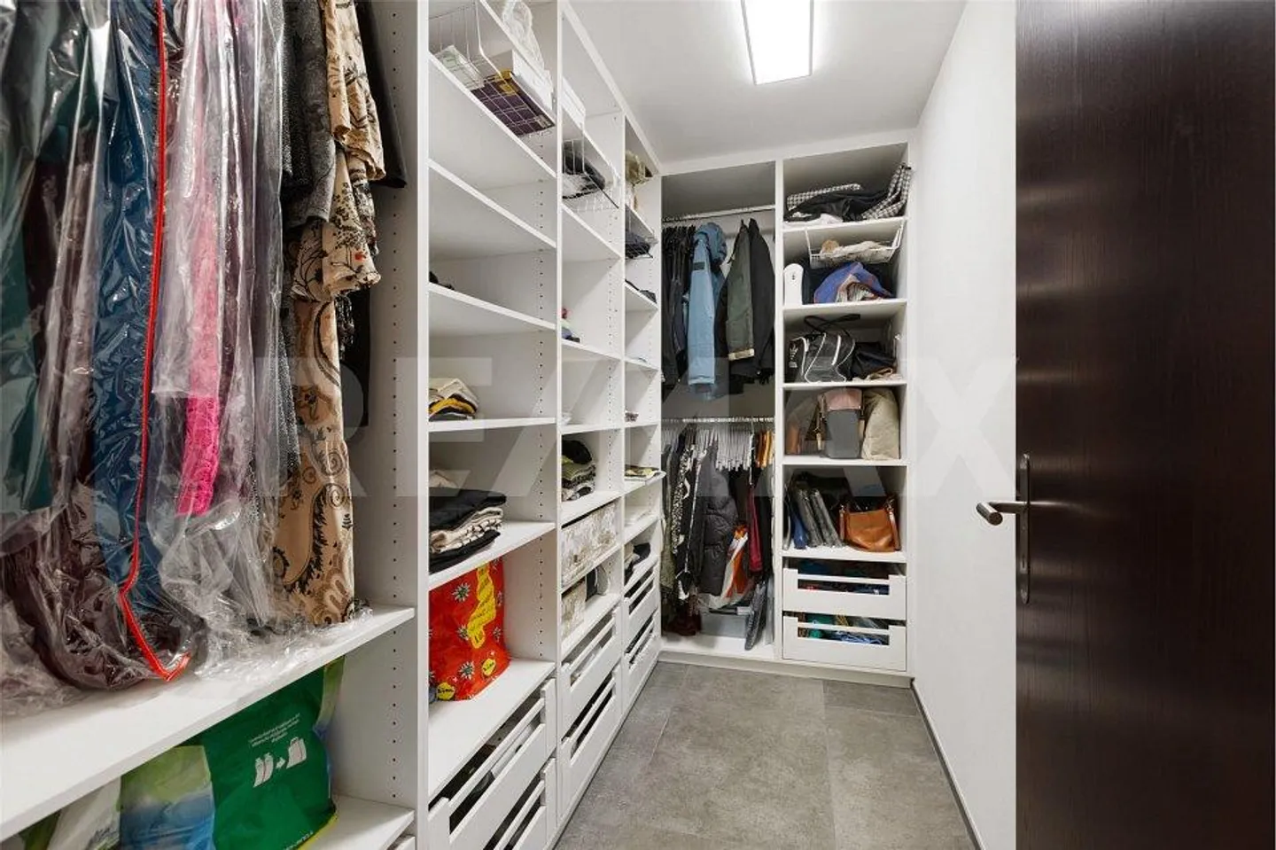 Neuwertige, ruhige und moderne 4.5-Zimmer-ETW mit grosser Terrasse - Foto 7 von 10