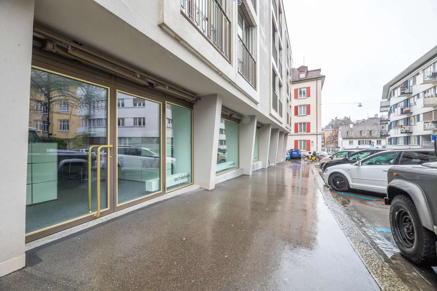 Place de parking extérieure à louer - Photo 2 sur 4