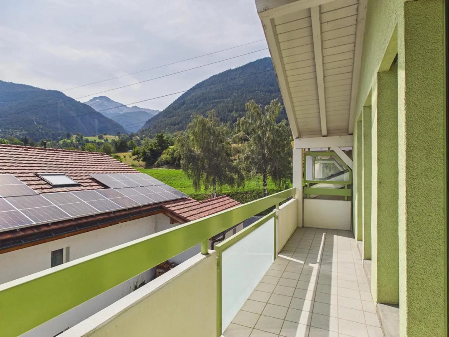 Exclusive penthouse apartment in a quiet location in Brig-Glis - Photo 6 of 20