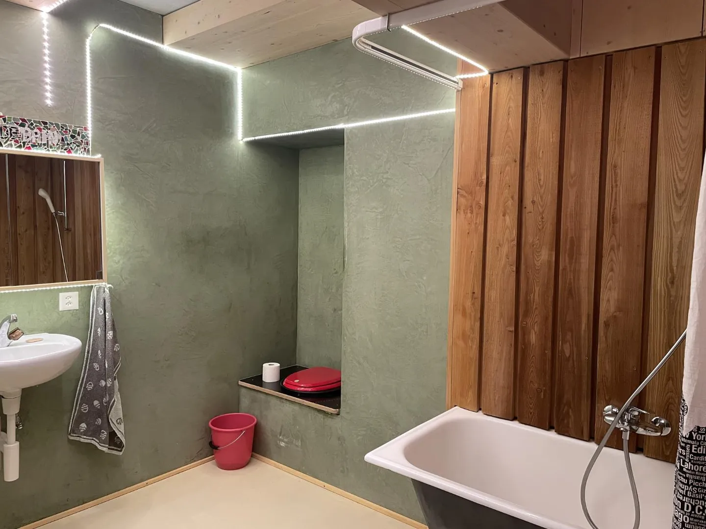 2-room apartment - Photo 3 of 5