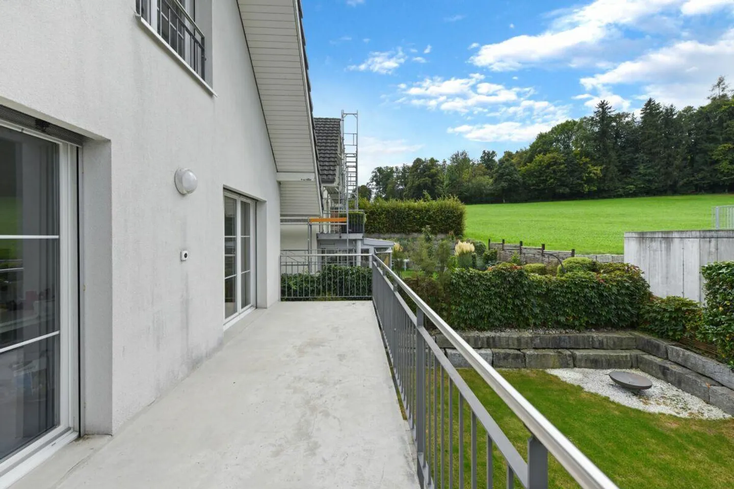Una casa per sentirsi bene - casa unifamiliare soleggiata in una posizione adatta alle famiglie di Niederuzwil - Foto 17 di 25