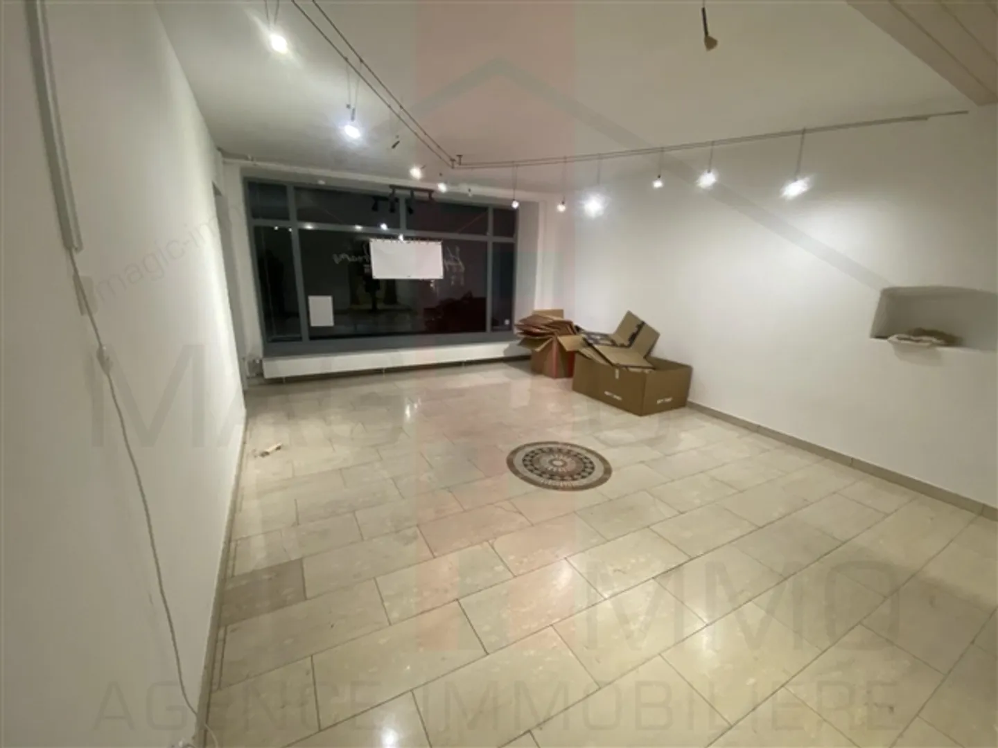 «Gewerbefläche mit Fenster im Stadtzentrum von Delémont» - Foto 4 von 8