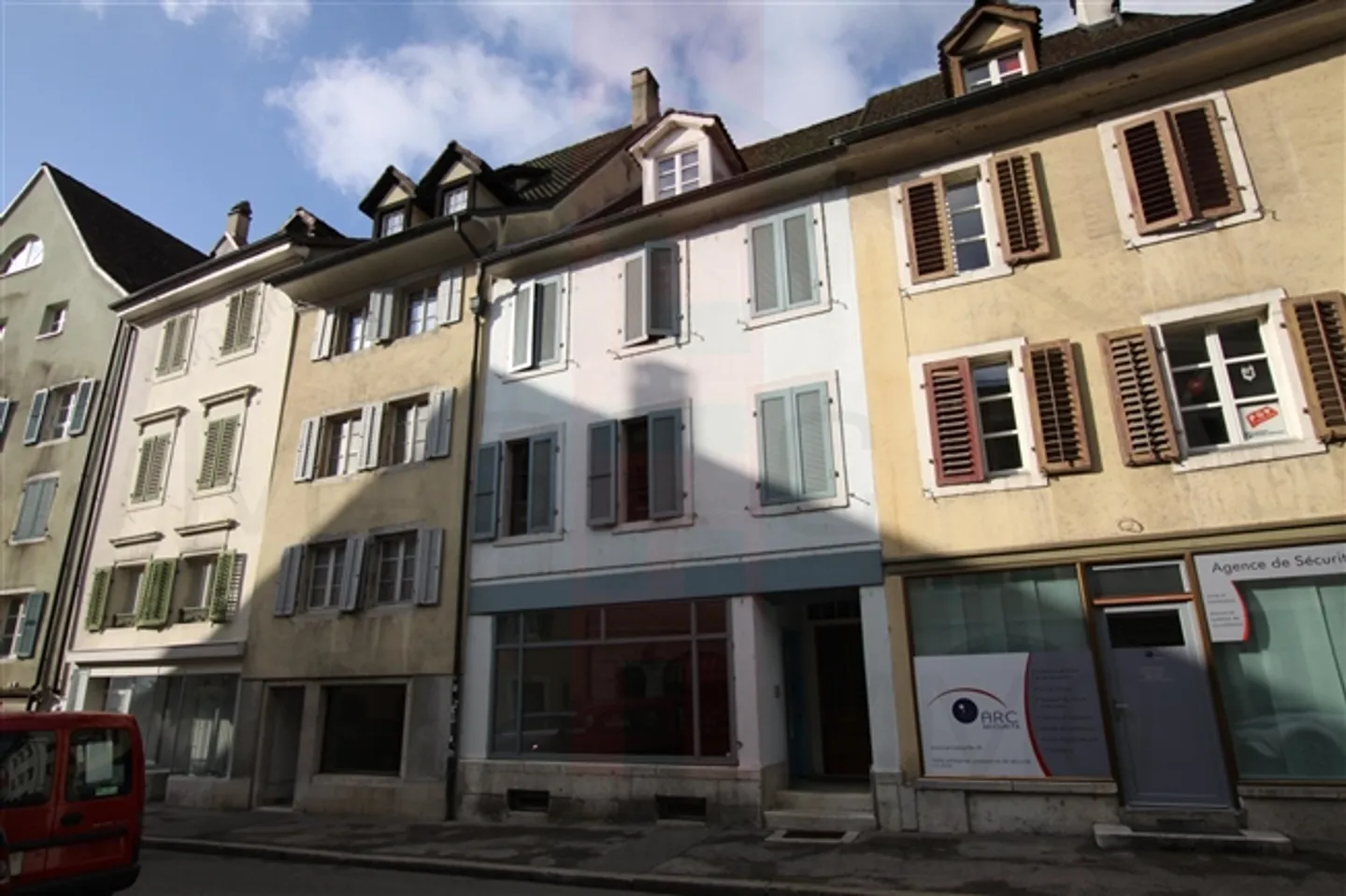 «Gewerbefläche mit Fenster im Stadtzentrum von Delémont» - Foto 2 von 8