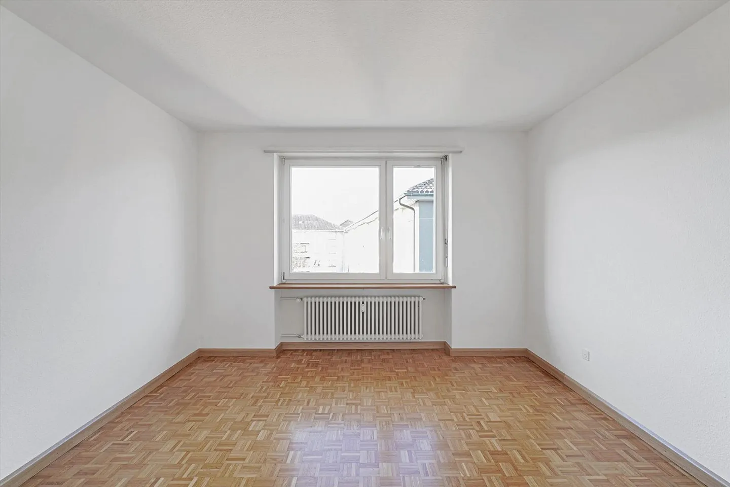 Bright apartment with green inner courtyard! - Photo 5 of 8