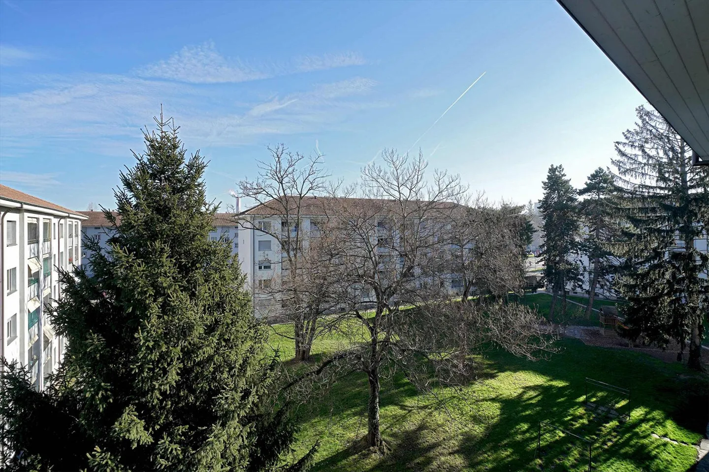 Bright apartment with green inner courtyard! - Photo 7 of 8