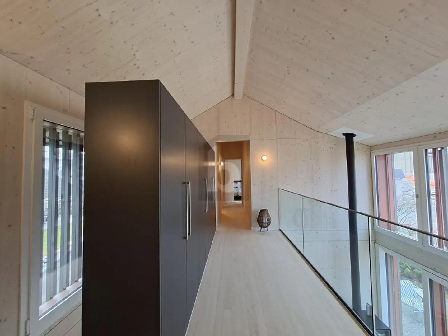 EXTRAVAGANT MIT EINEM HAUCH VON LUXUS - Foto 4 von 6