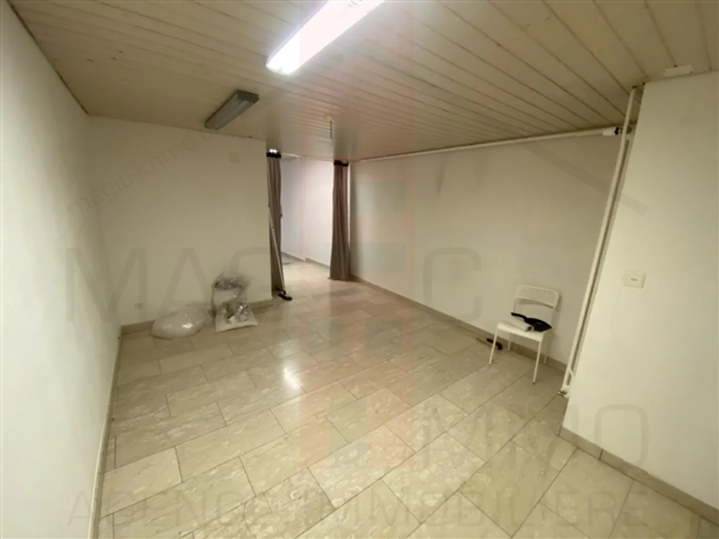 «Gewerbefläche mit Fenster im Stadtzentrum von Delémont» - Foto 6 von 8