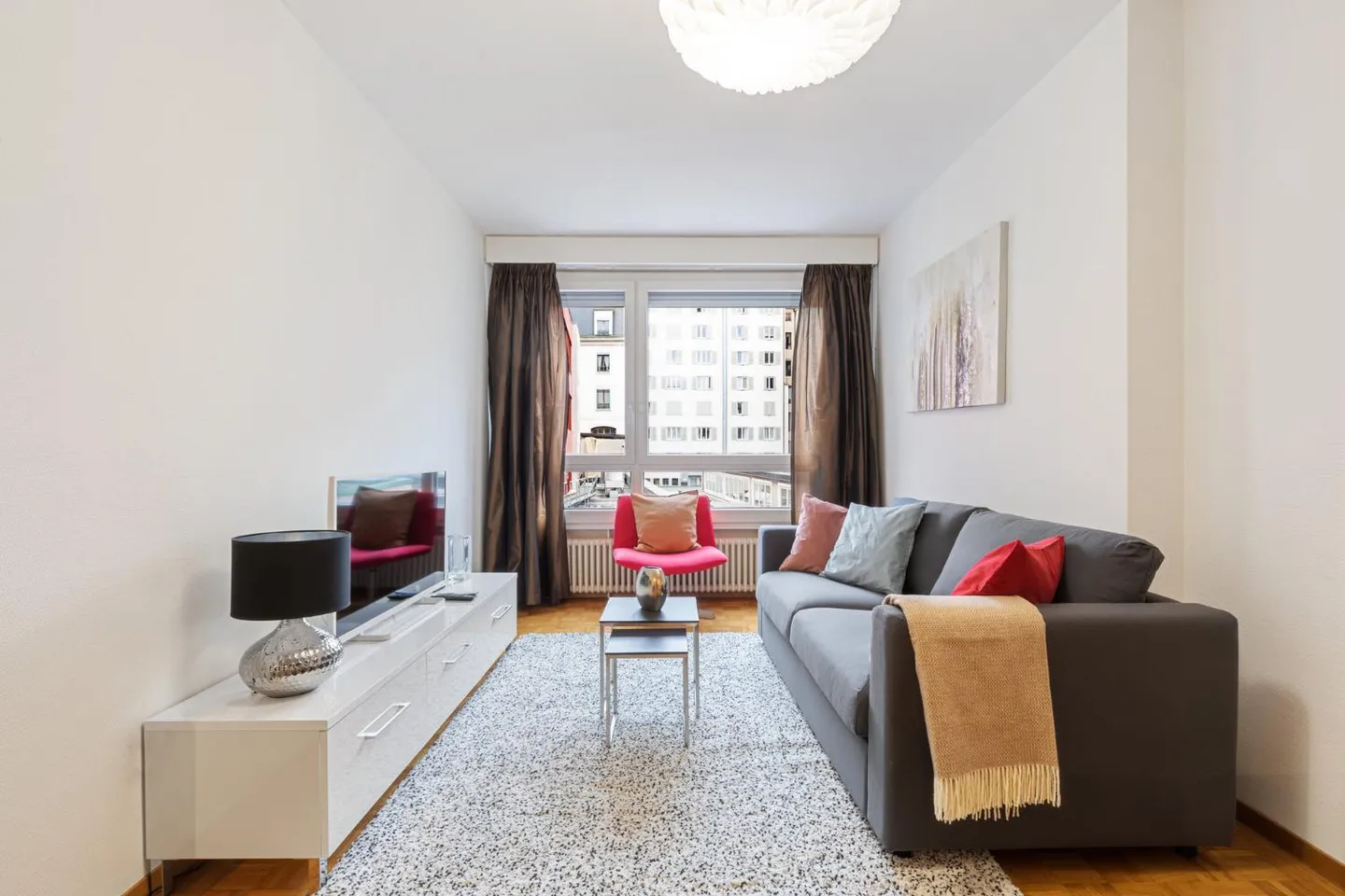 Furnished 3-room apartment - Photo 1 of 4