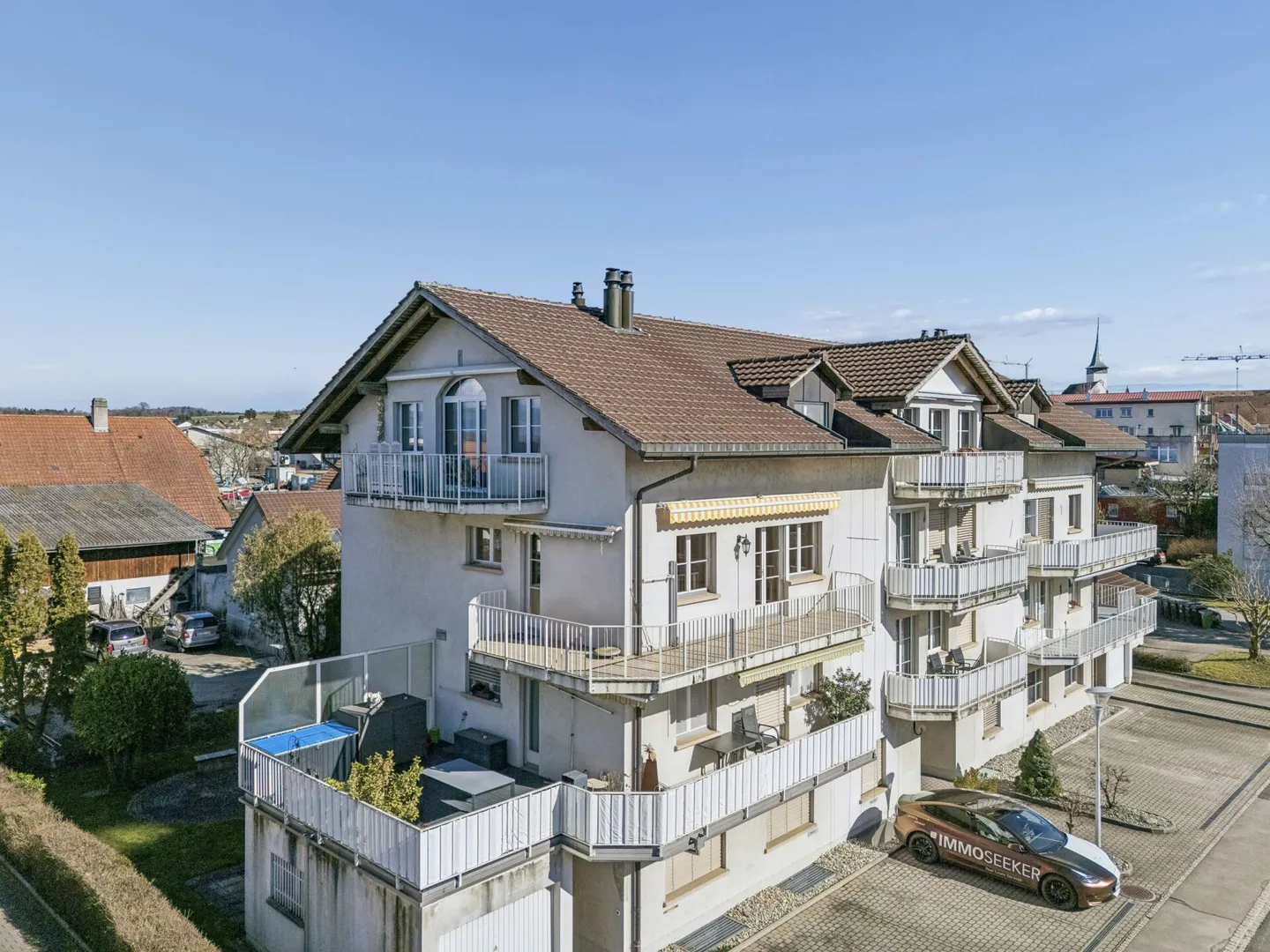 Gepflegte 3.5-Zimmer-Etagenwohnung an ruhiger Lage in Kerzers - Foto 2 von 13